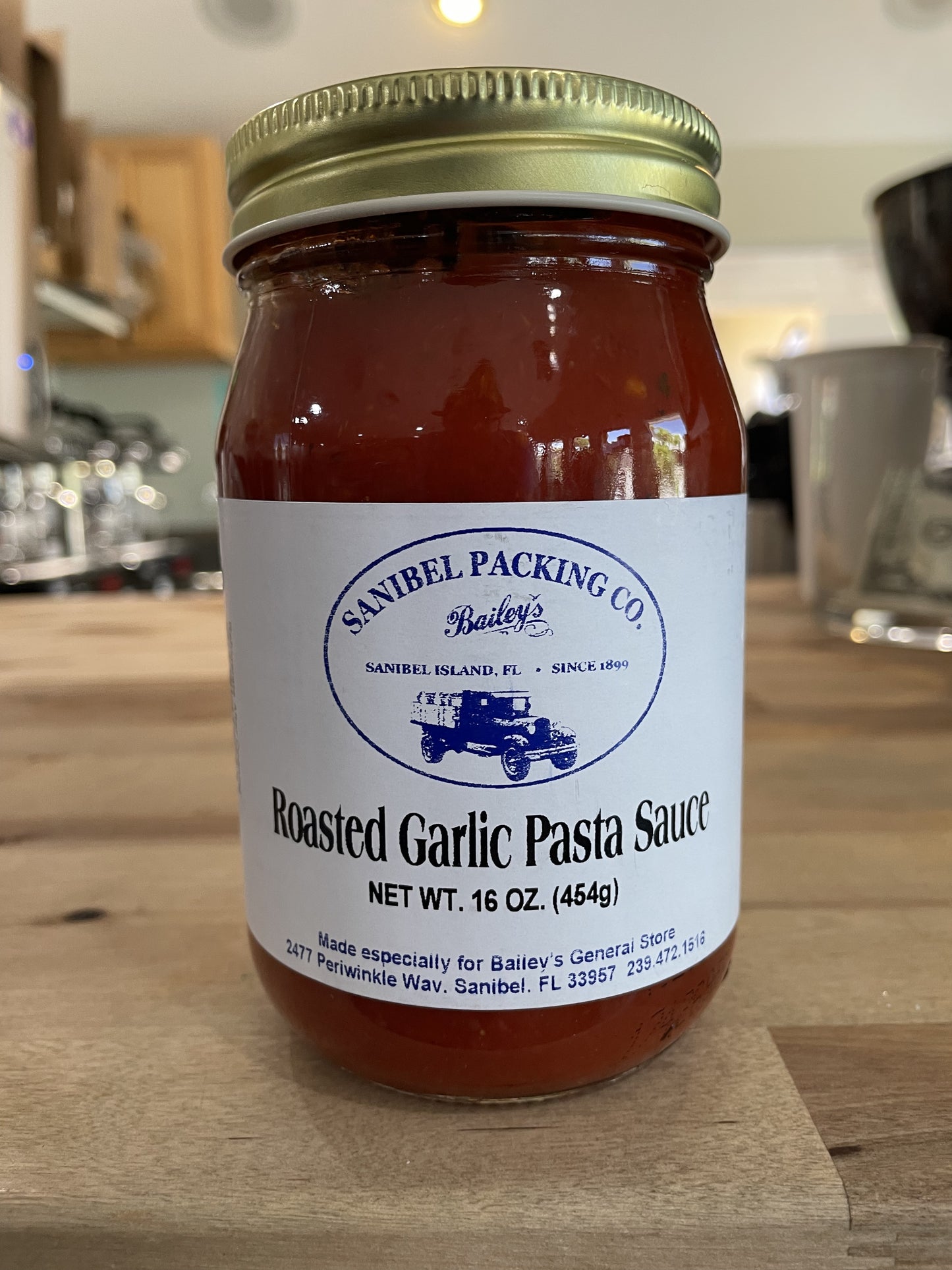 Roasted Garlic Pasta Sauce 16oz by Sanibel Packing Company