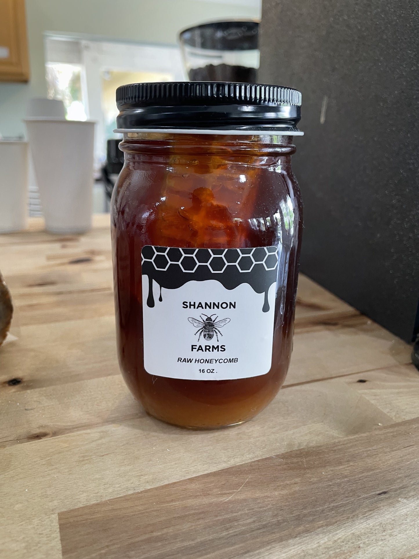 Shannon Farms Raw Honeycomb 16oz