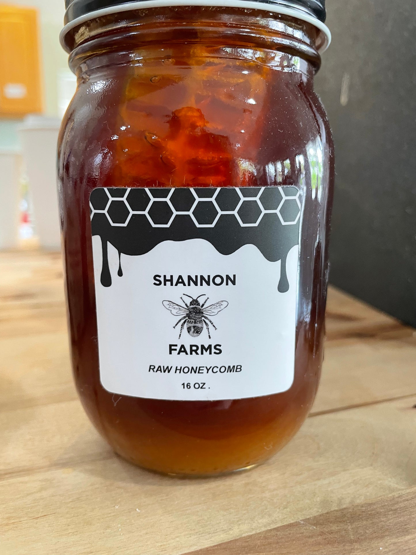 Shannon Farms Raw Honeycomb 16oz